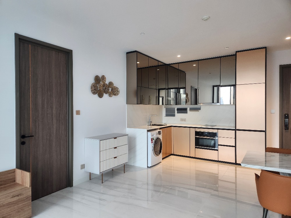 ให้เช่าคอนโดสาทร นราธิวาส : • 𝐑𝐄𝐍𝐓 • 𝐒𝐮𝐩𝐚𝐥𝐚𝐢 𝐈𝐂𝐎𝐍 • 𝟐 𝐁𝐞𝐝 • 𝟗𝟑 𝐒𝐪𝐦. • 𝟏𝟐𝟎,𝟎𝟎𝟎 •  𝐍𝐞𝐰-𝐔𝐧𝐢𝐭  𝐋𝐢𝐧𝐞 𝐈𝐃 : 𝐕𝐚𝐬𝐬𝐢𝐥𝐲