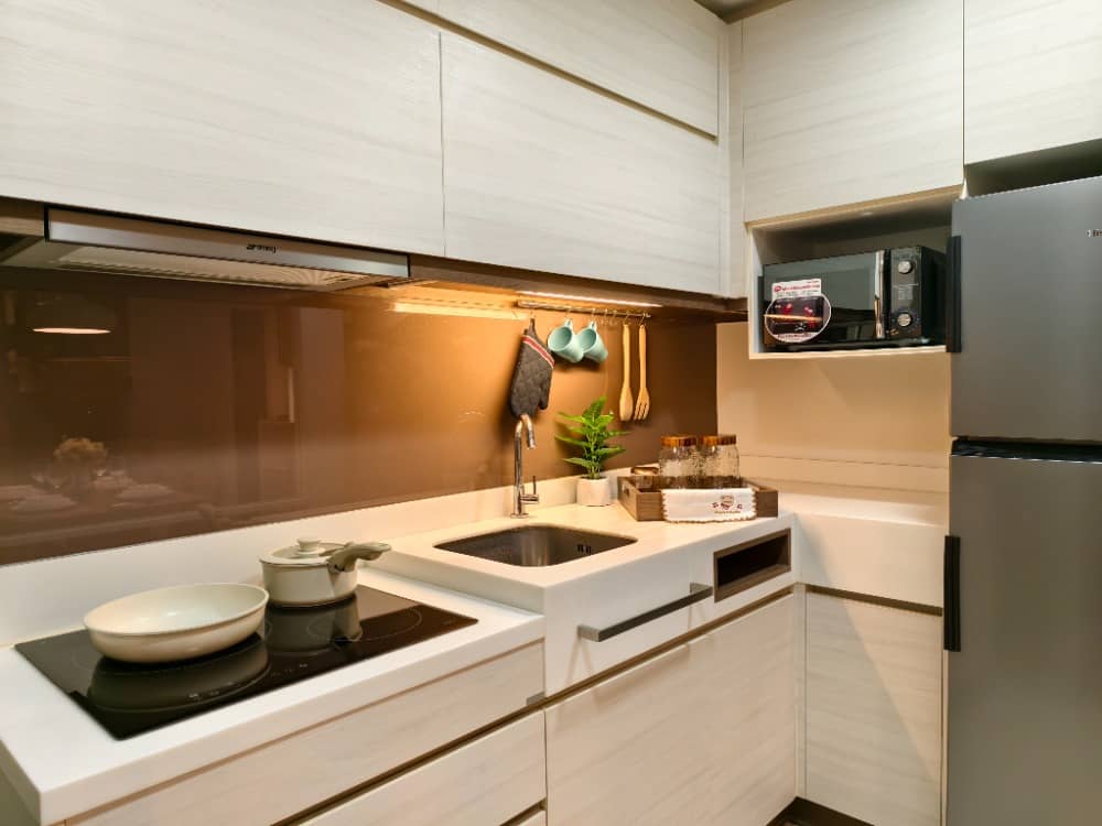 ให้เช่าคอนโดท่าพระ ตลาดพลู วุฒากาศ : ให้เช่า ✨ The Room Sathorn - Taksin ✨ เฟอร์นิเจอร์ และ เครื่องใช้ไฟฟ้าครบ ใกล้ BTS สะพานตากสิน