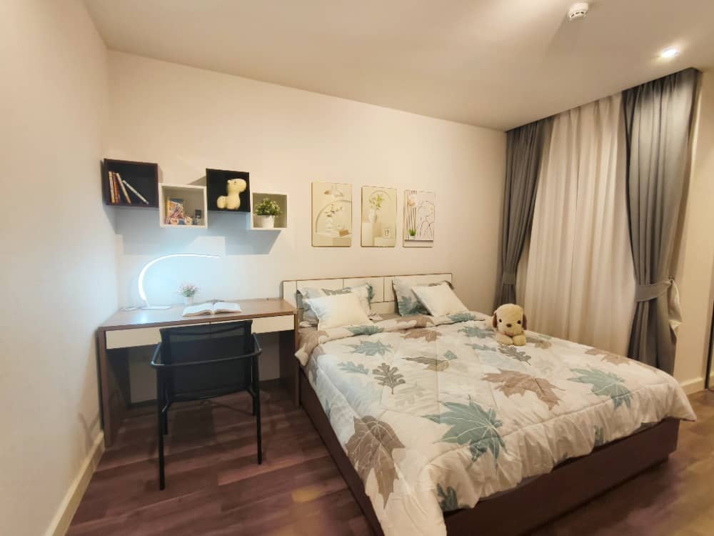 ให้เช่าคอนโดท่าพระ ตลาดพลู วุฒากาศ : ให้เช่า ✨ The Room Sathorn - Taksin ✨ เฟอร์นิเจอร์ และ เครื่องใช้ไฟฟ้าครบ ใกล้ BTS สะพานตากสิน