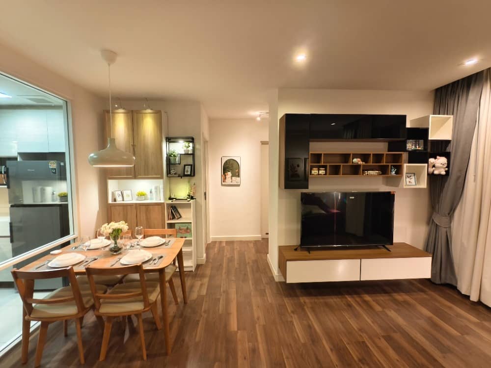 ให้เช่าคอนโดท่าพระ ตลาดพลู วุฒากาศ : ให้เช่า ✨ The Room Sathorn - Taksin ✨ เฟอร์นิเจอร์ และ เครื่องใช้ไฟฟ้าครบ ใกล้ BTS สะพานตากสิน