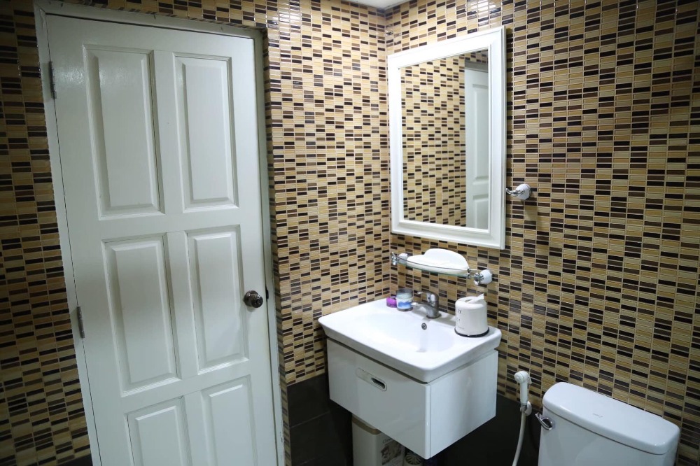 For SaleCondoRatchadapisek, Huaikwang, Suttisan : ✨ Urgent sale! Ratchada Pavilion Condo (Soi Ratchada 30/32) Big room, good location, special price! ✨