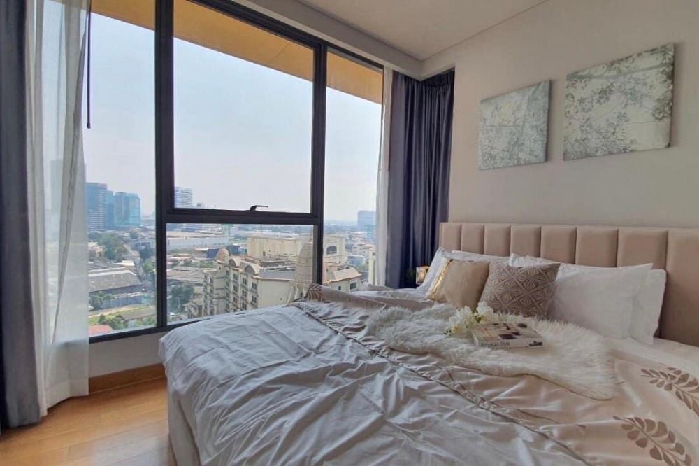 For RentCondoSukhumvit, Asoke, Thonglor : Condo for rent: The Lumpini 24 [The Lumpini 24] Beautiful room, good price, convenient travel, fully furnished, ready to move in immediately, make an appointment to view the room.