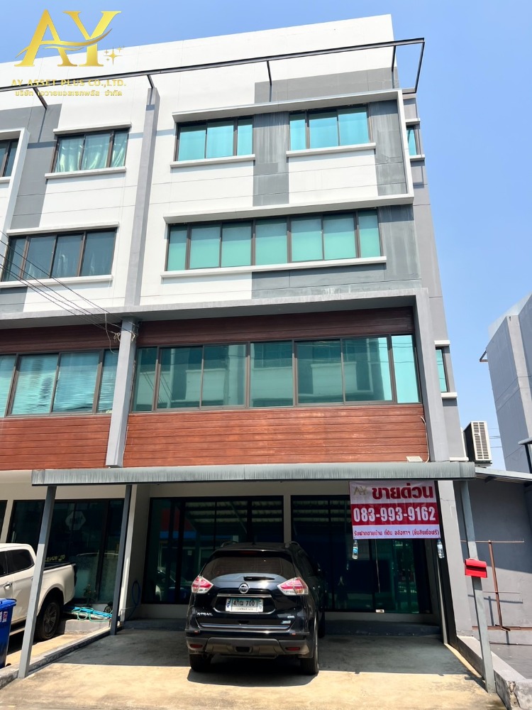 For SaleShop HouseSamut Prakan,Samrong : Commercial building for sale, Business Town, Theparak, Km.20, Bang Sao Thong, Samut Prakan, 29.8 sq m.