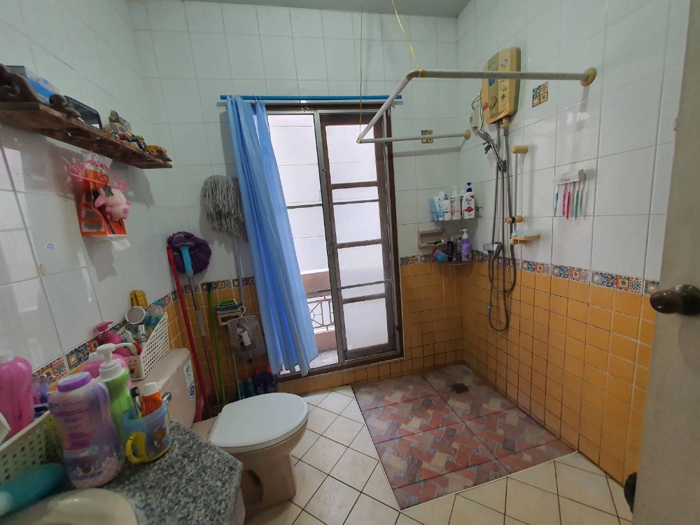 ขายบ้านวิภาวดี ดอนเมือง หลักสี่ : ขายทาวน์โฮม 3 ชั้น เศรณีปาร์ค วิภาวดี 60 ขนาด 32 ตรว ใกล้ ม.เกษตร บางเขน รถไฟฟ้า 3 สาย