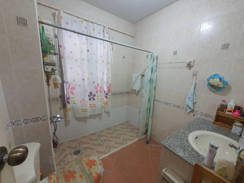 ขายบ้านวิภาวดี ดอนเมือง หลักสี่ : ขายทาวน์โฮม 3 ชั้น เศรณีปาร์ค วิภาวดี 60 ขนาด 32 ตรว ใกล้ ม.เกษตร บางเขน รถไฟฟ้า 3 สาย