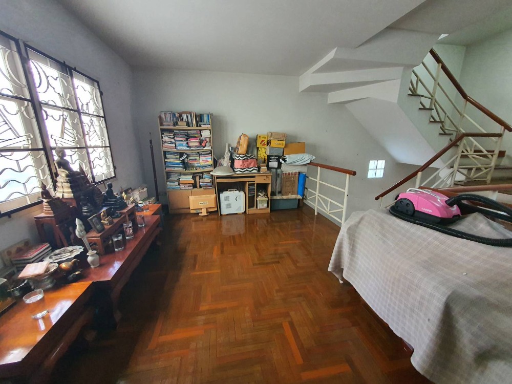 ขายบ้านวิภาวดี ดอนเมือง หลักสี่ : ขายทาวน์โฮม 3 ชั้น เศรณีปาร์ค วิภาวดี 60 ขนาด 32 ตรว ใกล้ ม.เกษตร บางเขน รถไฟฟ้า 3 สาย