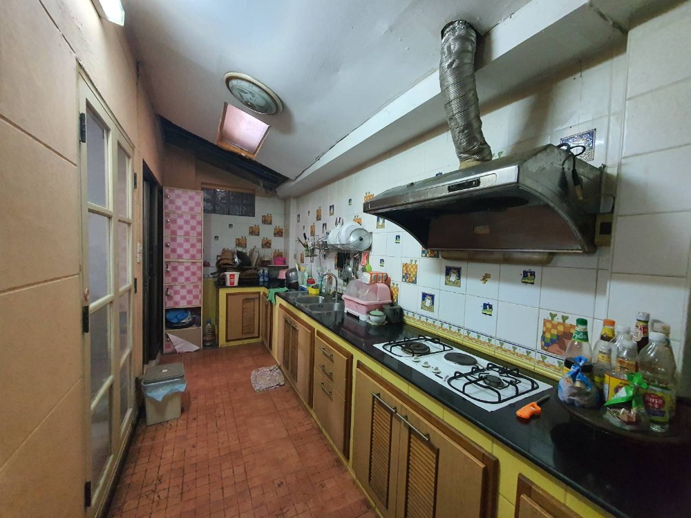 ขายบ้านวิภาวดี ดอนเมือง หลักสี่ : ขายทาวน์โฮม 3 ชั้น เศรณีปาร์ค วิภาวดี 60 ขนาด 32 ตรว ใกล้ ม.เกษตร บางเขน รถไฟฟ้า 3 สาย