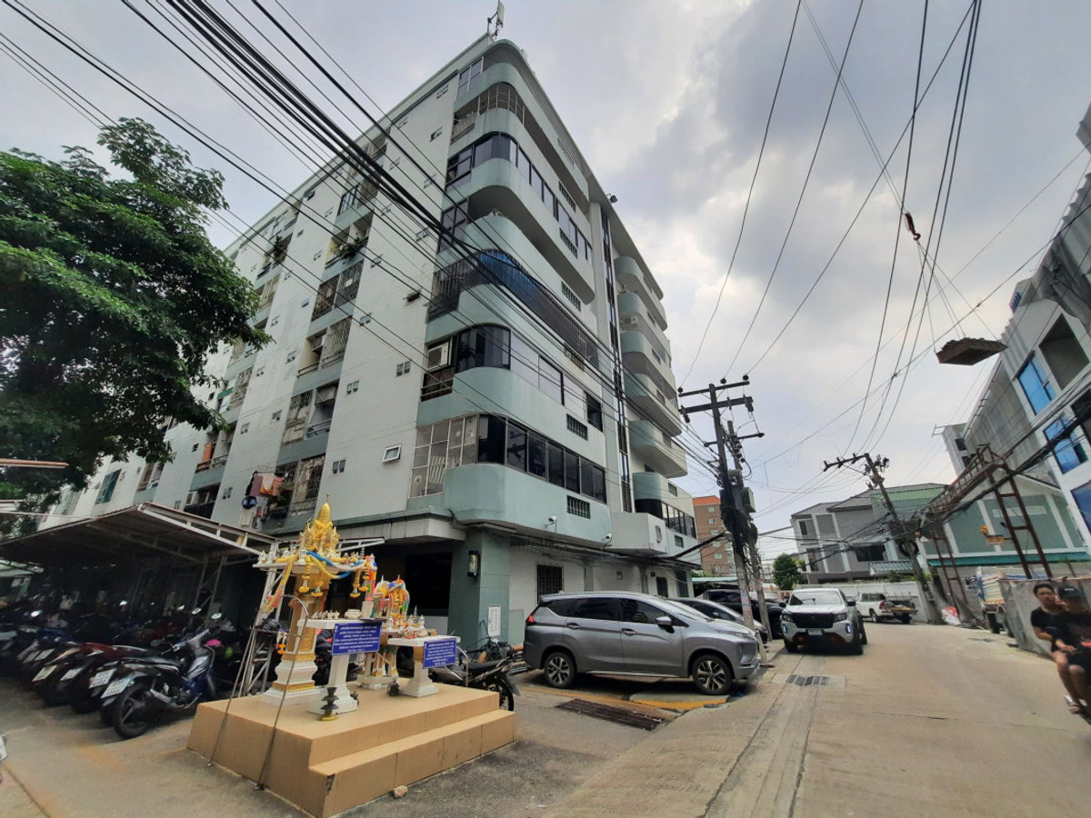 For SaleCondoRatchadapisek, Huaikwang, Suttisan : 🎊Beautiful room as shown in the picture, Baan Phraya Phirom-Ratchada (pet-friendly condo)🐶😽