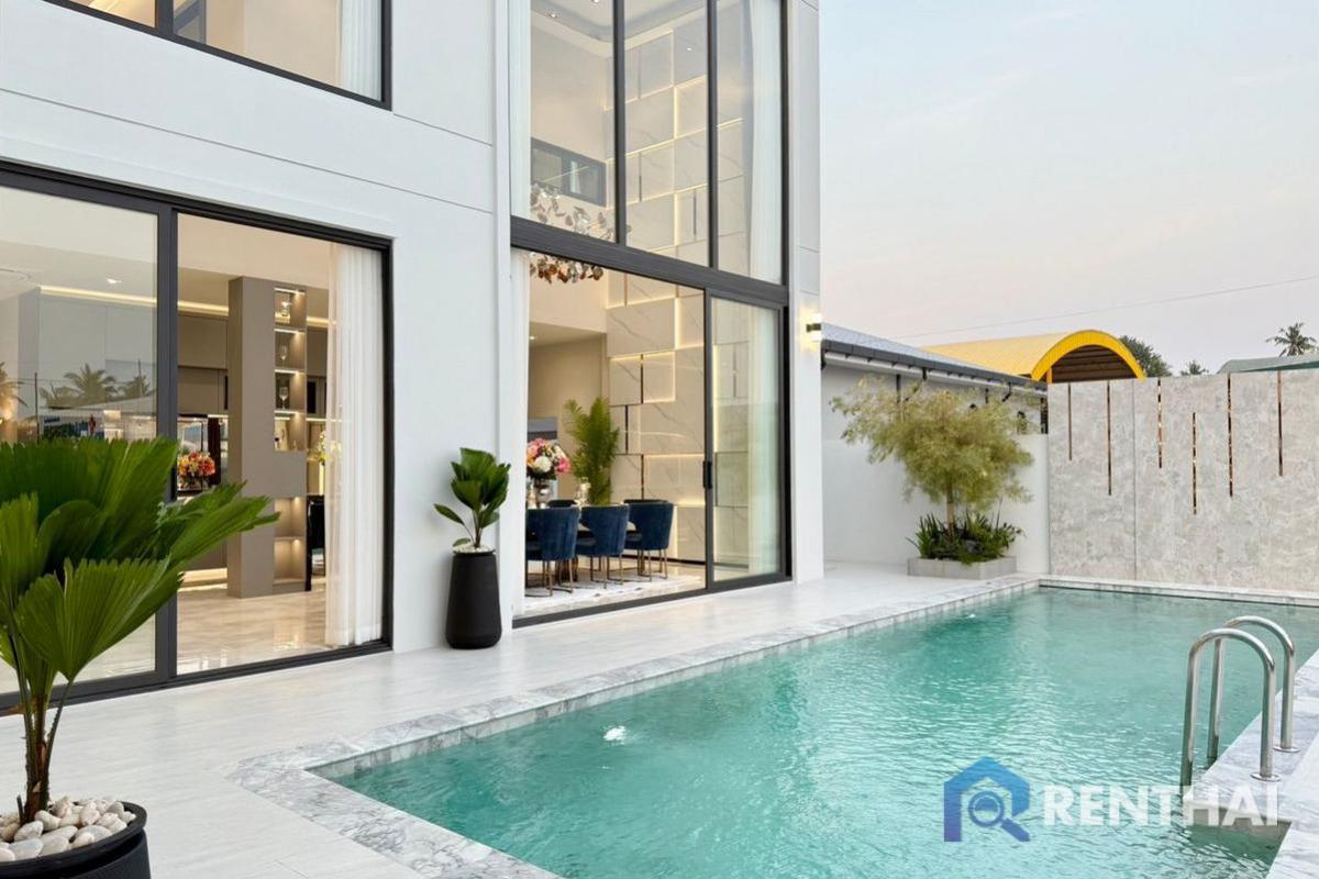 For SaleHousePattaya, Bangsaen, Chonburi : Exclusive villa for sale in a quiet area