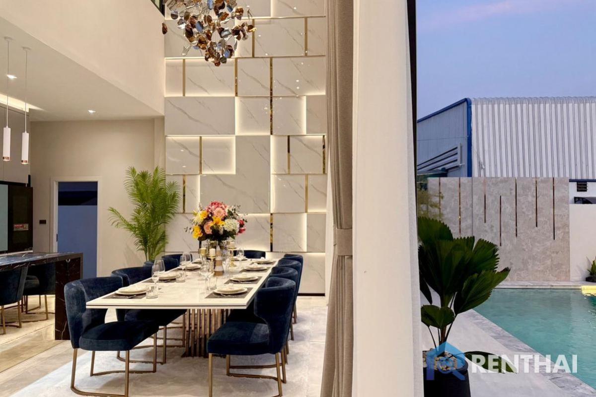 For SaleHousePattaya, Bangsaen, Chonburi : Exclusive villa for sale in a quiet area