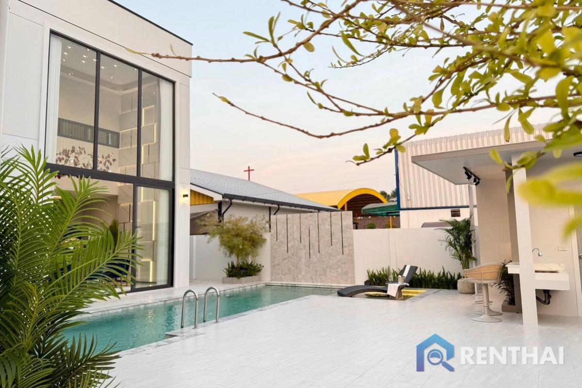 For SaleHousePattaya, Bangsaen, Chonburi : Exclusive villa for sale in a quiet area