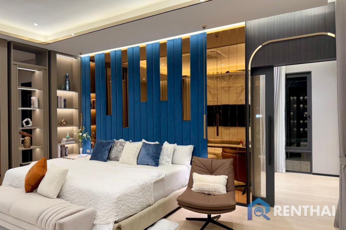 For SaleHousePattaya, Bangsaen, Chonburi : Exclusive villa for sale in a quiet area