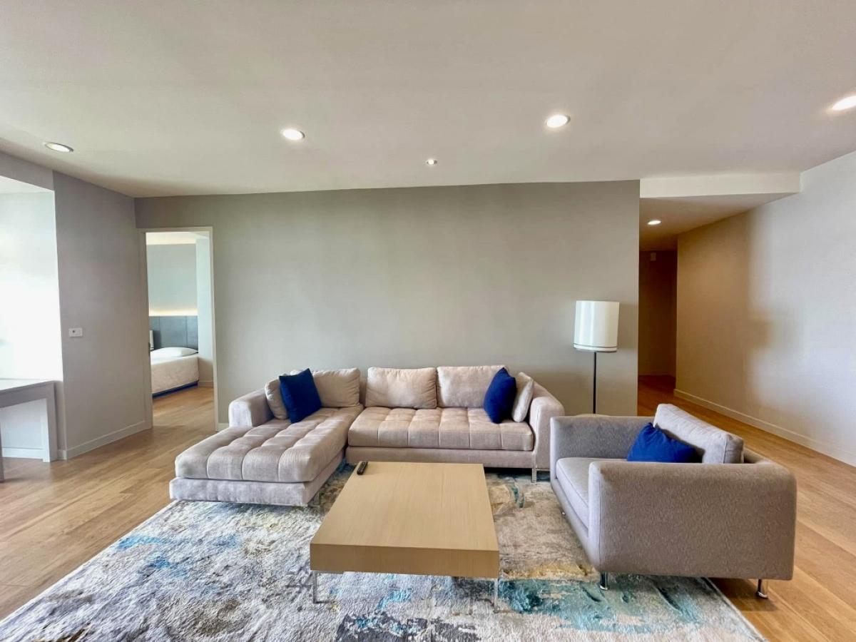 ให้เช่าคอนโดสาทร นราธิวาส : Riverside 2 bedroom for rent