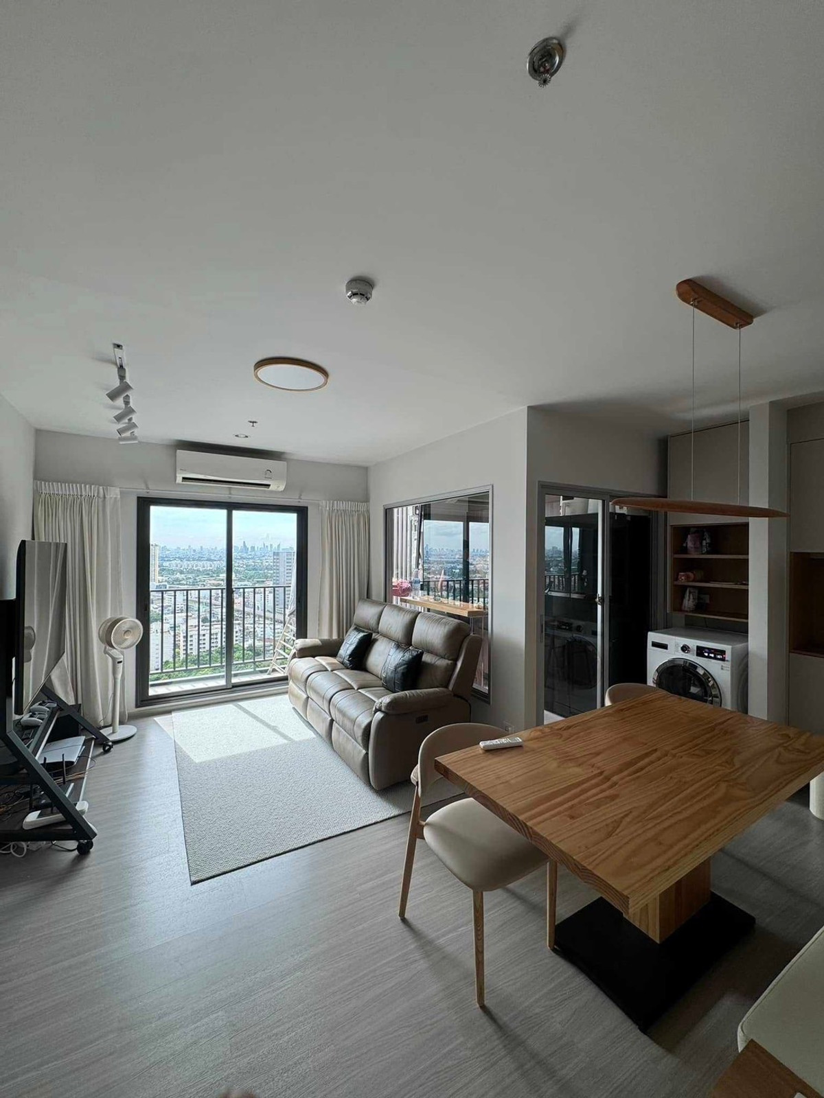 For SaleCondoBang kae, Phetkasem : 🔥For sale 2 bedrooms, 1 bathroom🔥Fully furnished common area🔥Mrt Phasi Charoen🔥Parkland Phetkasem 56🔥