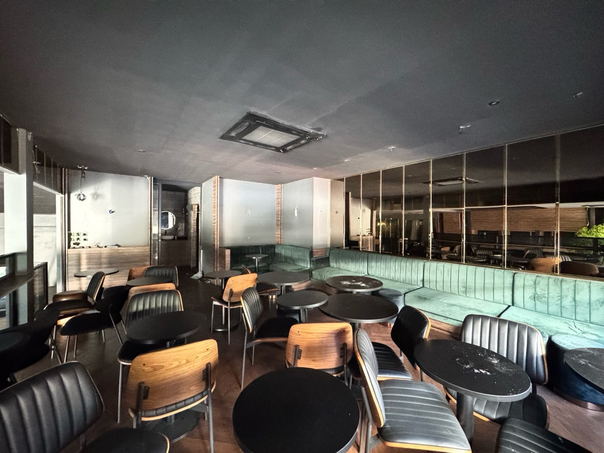 ให้เช่าร้านค้า/ตลาดนัดสุขุมวิท อโศก ทองหล่อ : 📌ให้เช่าพื้นที่เหมาะสำหรับ คาเฟ่,ร้านอาหาร,บาร์  ทำเลทองหล่อ