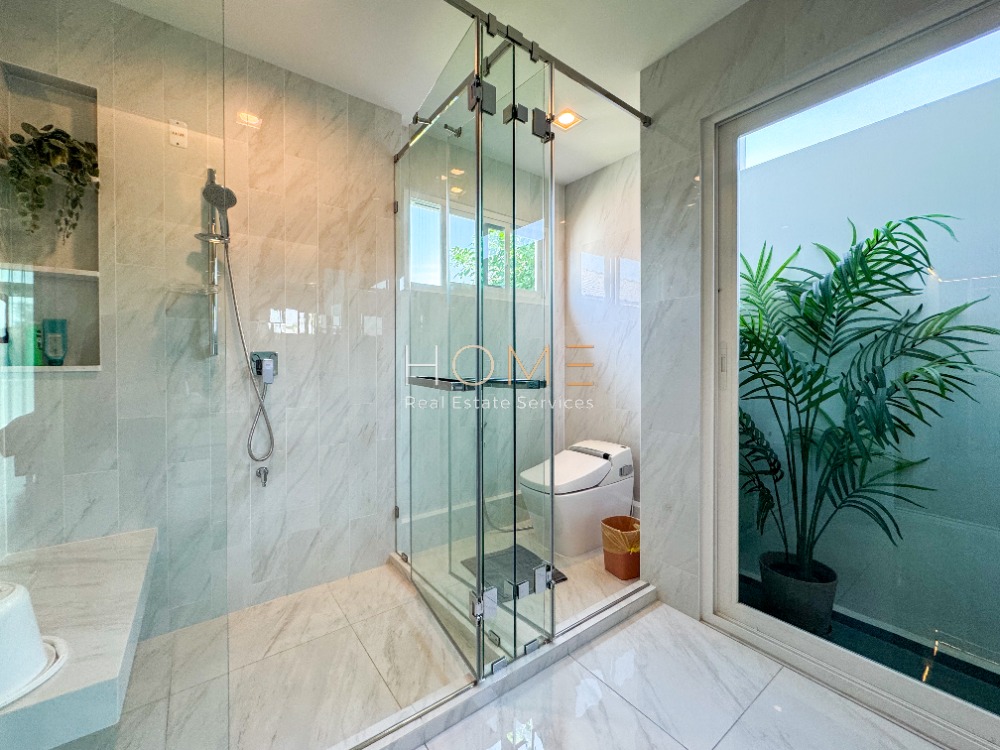 For SaleHouseLadkrabang, Suwannaphum Airport : Mantana Motorway - New Krungthepkreetha / 4 Bedrooms (SALE) COF652