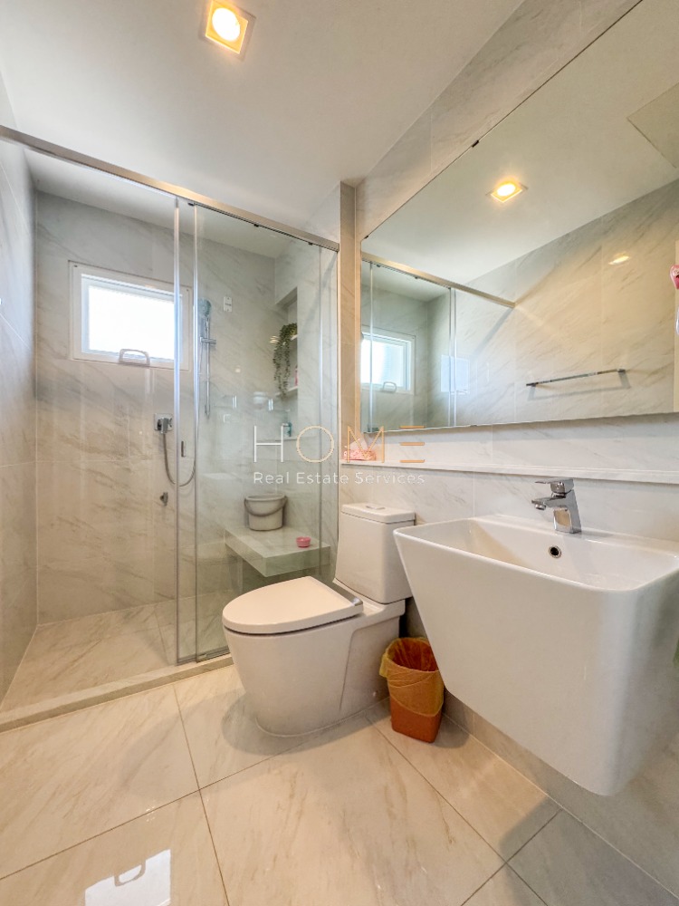 For SaleHouseLadkrabang, Suwannaphum Airport : Mantana Motorway - New Krungthepkreetha / 4 Bedrooms (SALE) COF652