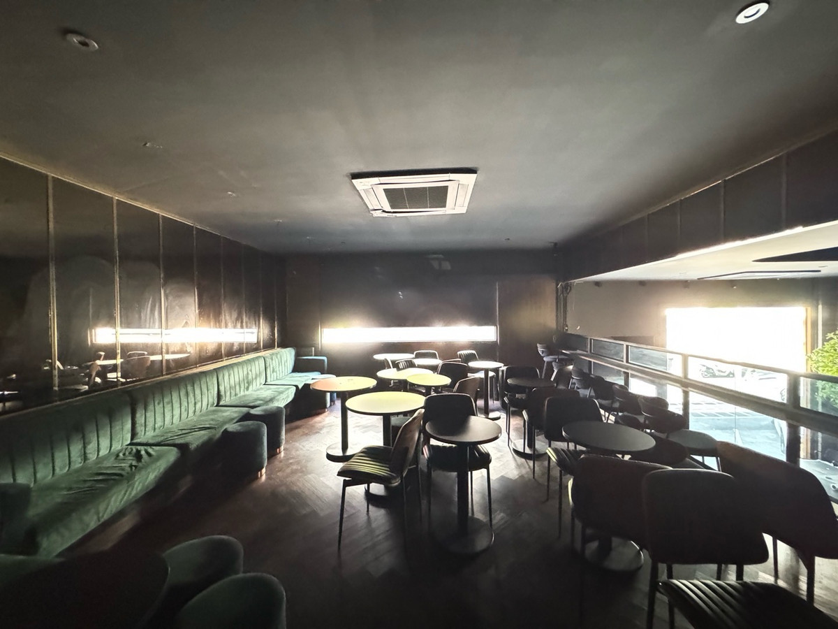 ให้เช่าร้านค้า/ตลาดนัดสุขุมวิท อโศก ทองหล่อ : 📌ให้เช่าพื้นที่เหมาะสำหรับ คาเฟ่,ร้านอาหาร,บาร์  ทำเลทองหล่อ