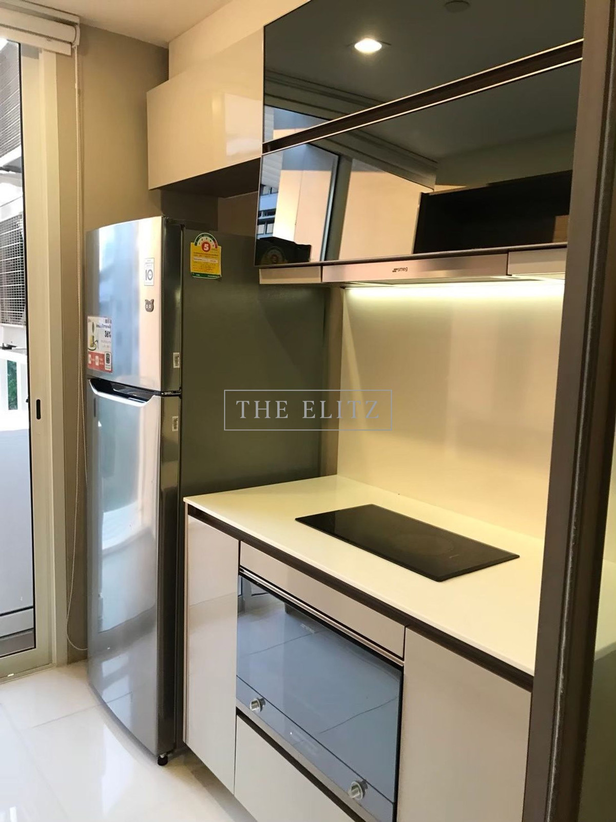 For RentCondoSathorn, Narathiwat : 💥 Rent The Room Sathorn-Tanonpun, good price 💯 Furniture Ready to go to high floor, beautiful view, convenient to travel near BTS - SURASAK 🚄