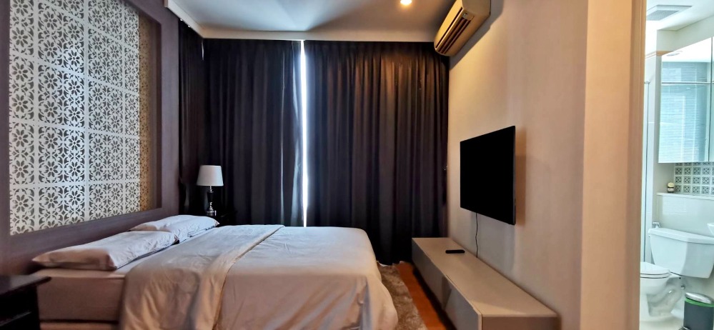 ขายคอนโดสุขุมวิท อโศก ทองหล่อ : 🐶Pet-Friendly🐱 ห้องใหญ่ติด Emsphere ย่าน CBD ✨Aguston Sukhumvit 22✨3 ห้องนอน 3 ห้องน้ำ ขนาด 138 ตร.ม ใกล้ BTS พร้อมพงษ์ Tel.0982645161