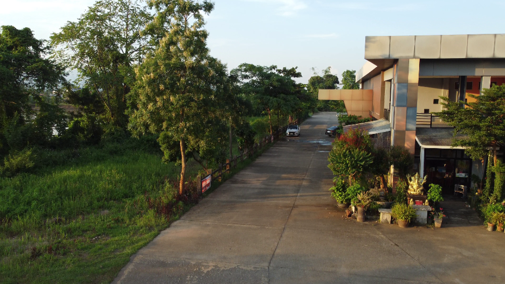 ขายร้านค้า/ตลาดนัดเชียงราย : ขายกิจการ พร้อมอาคารสิ่งปลูกสร้าง ที่ดิน 2 ไร่ 3 งาน จังหวัดเชียงราย