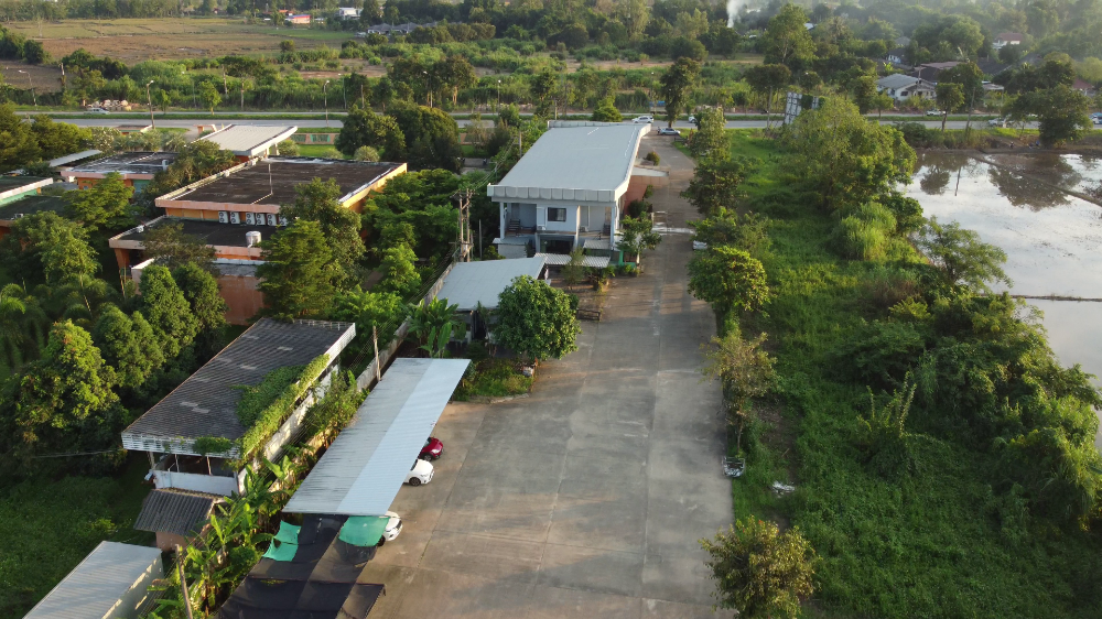 ขายร้านค้า/ตลาดนัดเชียงราย : ขายกิจการ พร้อมอาคารสิ่งปลูกสร้าง ที่ดิน 2 ไร่ 3 งาน จังหวัดเชียงราย