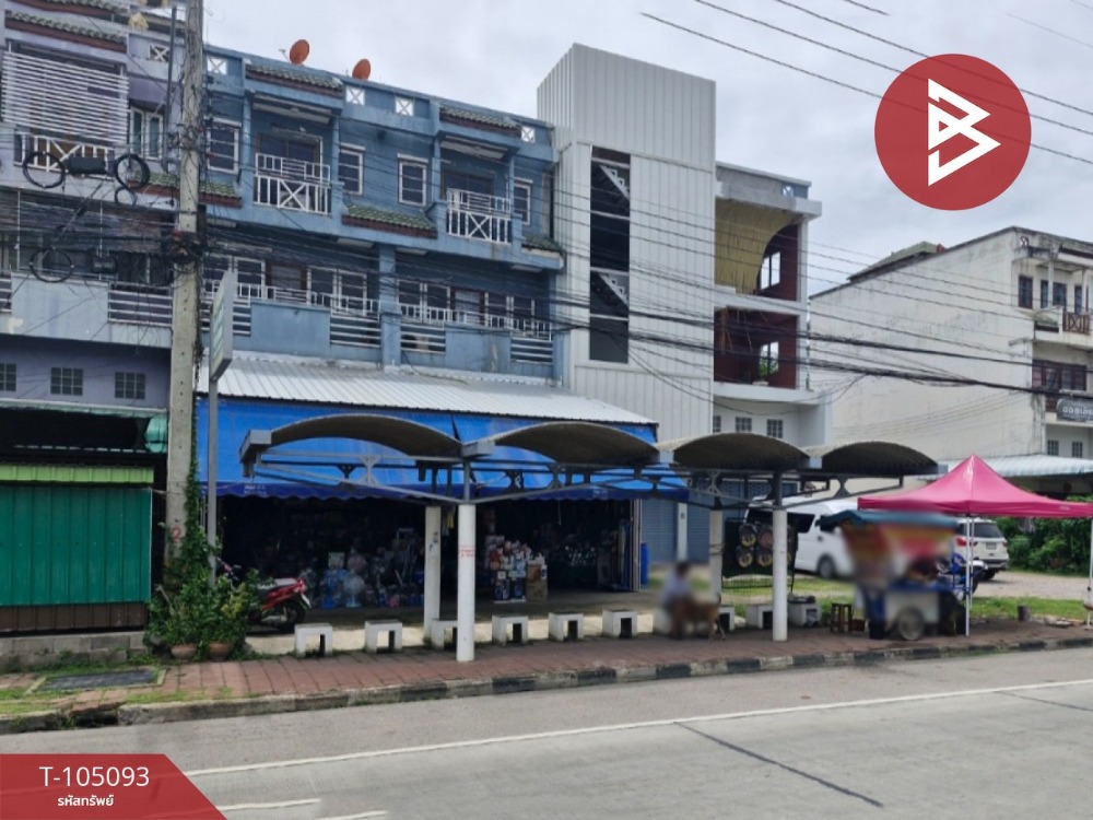 For SaleShop HouseRatchaburi : For sale: 2 commercial buildings on the road, area 52 sq m, Ko Plap Phla, Ratchaburi