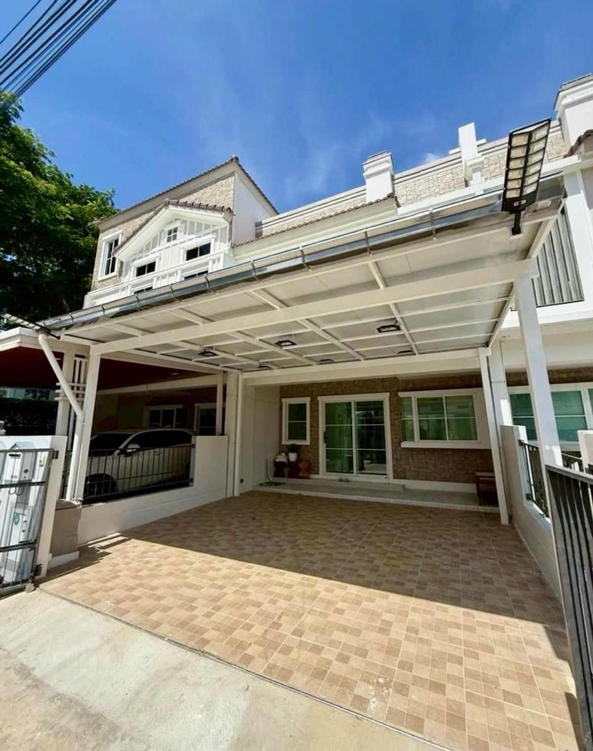 🌟For Rent: Townhome in Indy Bangna, Ramkhamhaeng 2. Two-story townhome features 3 bedrooms|3 bathrooms. It comes fully furnished and is nicely decorated.💥Rental Fee: 59,500 THB/month. Loading...