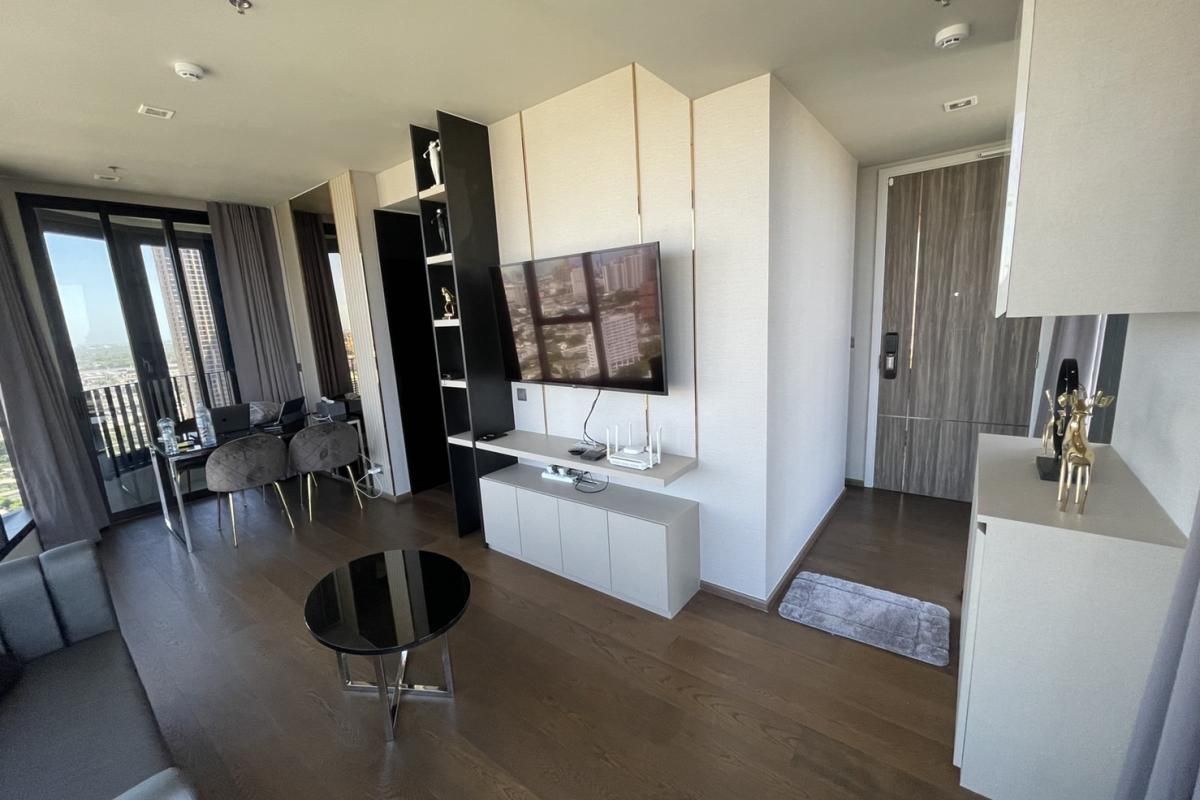 For RentCondoSukhumvit, Asoke, Thonglor : Condo for rent, IDO Q. Sukhumvit 36 ​​[Ideo Q Sukhumvit 36] Beautiful room, good price, convenient to travel, complete furniture. Ready to move in immediately Can make an appointment to see the room