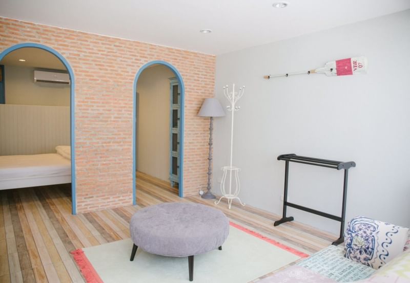 For RentTownhomeCha-am Phetchaburi : For rent 3-storey townhouse Fio House by the Sea