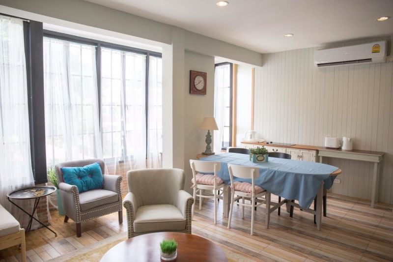 For RentTownhomeCha-am Phetchaburi : For rent 3-storey townhouse Fio House by the Sea