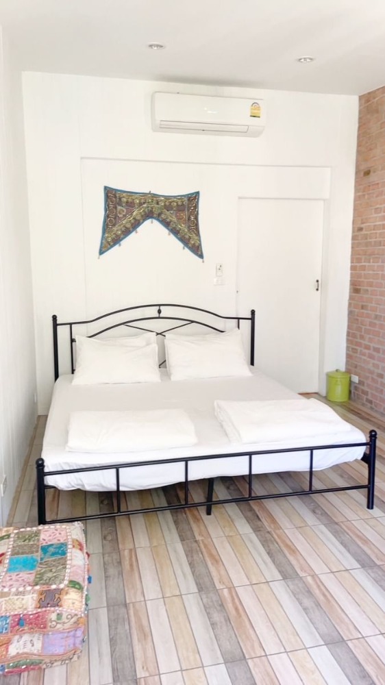 For RentTownhomeCha-am Phetchaburi : For rent 3-storey townhouse Fio House by the Sea