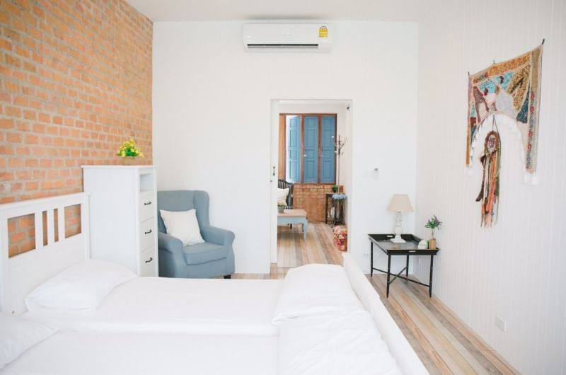 For RentTownhomeCha-am Phetchaburi : For rent 3-storey townhouse Fio House by the Sea