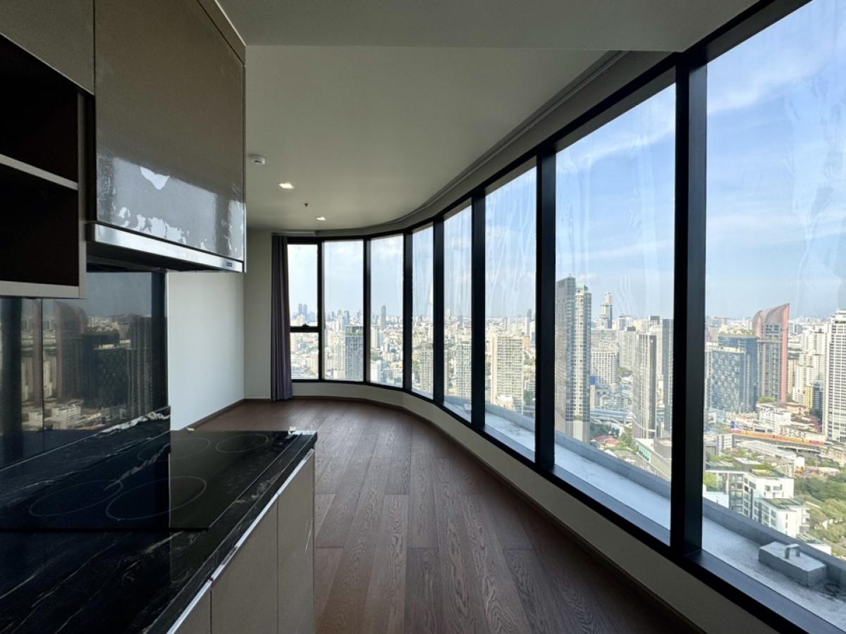 For SaleCondoSukhumvit, Asoke, Thonglor : Installment of 15,400 at Thonglor Or renting 25,000 less than 5 million. True. Call 0946503223.