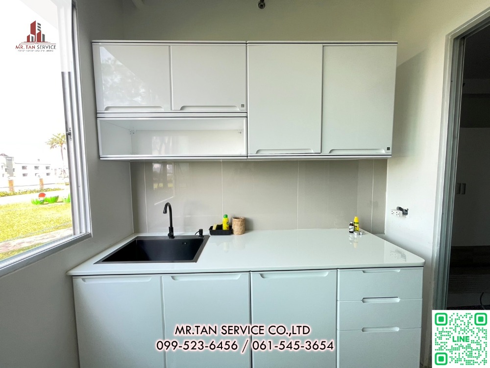 For RentCondoPattanakan, Srinakarin : Condo for rent, Supalai Park, Srinakarit, new furniture Beautiful room ready to be next to the train.