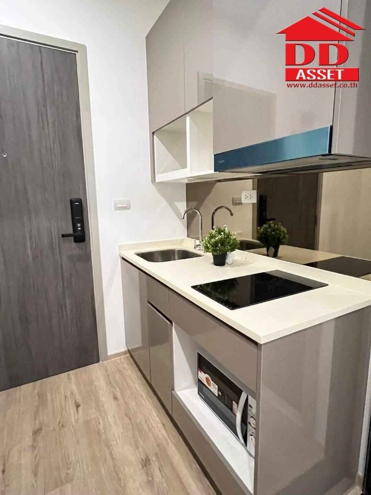 For RentCondoPattanakan, Srinakarin : Rent The Rich Rama9 Srinakarin next to the Yellow Line And Airport Link Code: C8299