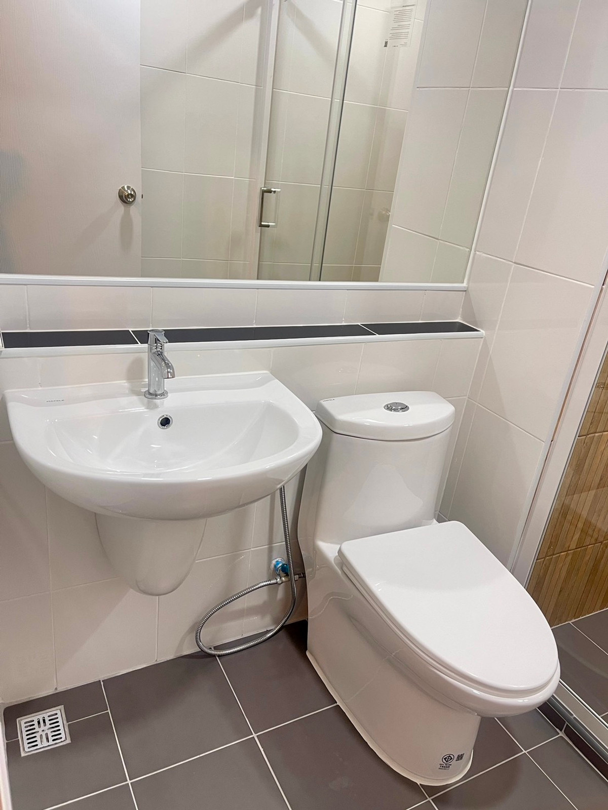 For RentCondoOnnut, Udomsuk : Rent Hi Rise Sukhumvit 101, new condo, red label