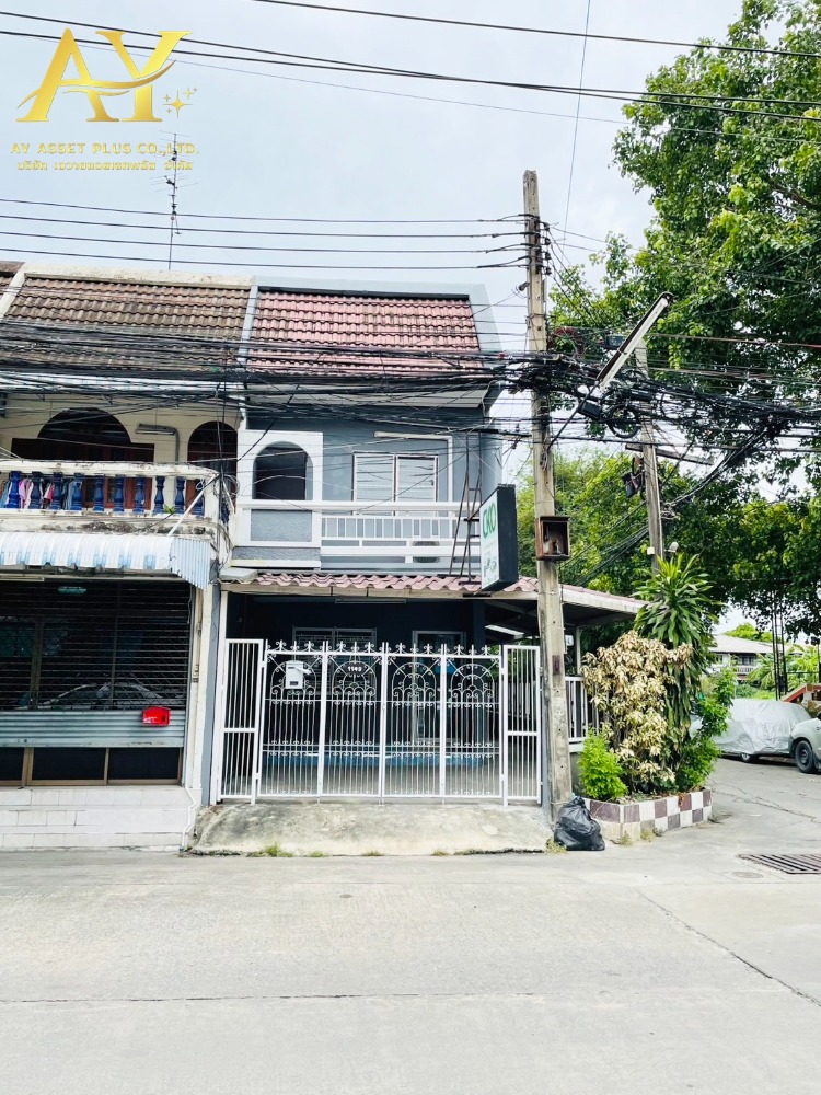 For SaleTownhomeLadprao101, Happy Land, The Mall Bang Kapi : Sena Villa 84  Soi Happy Land 27 Sq. (Selling with tenants) -area 27 square wah, price 3,000,000