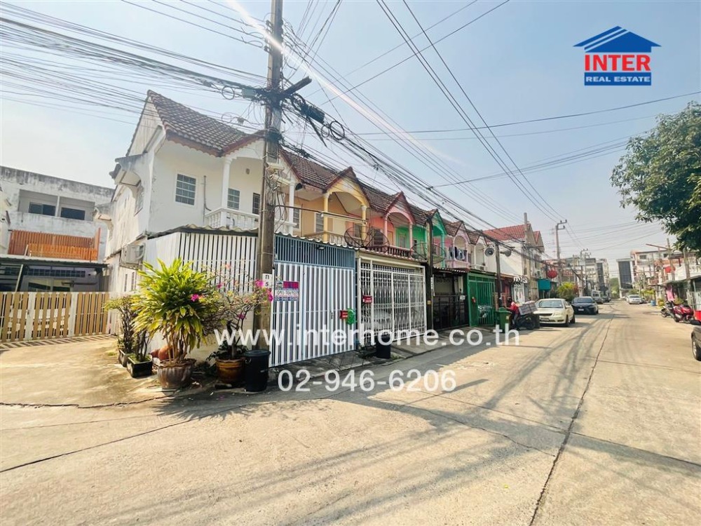 ขายทาวน์โฮมอ่อนนุช อุดมสุข : ทาวน์โฮม 2 ชั้น 21 ตร.ว. หมู่บ้านรุ่งอรุณ ซอยวชิรธรรมสาธิต57 ถนนอ่อนนุช44 ถนนวชิรธรรมสาธิต เขตพระโขนง กรุงเทพมหานคร