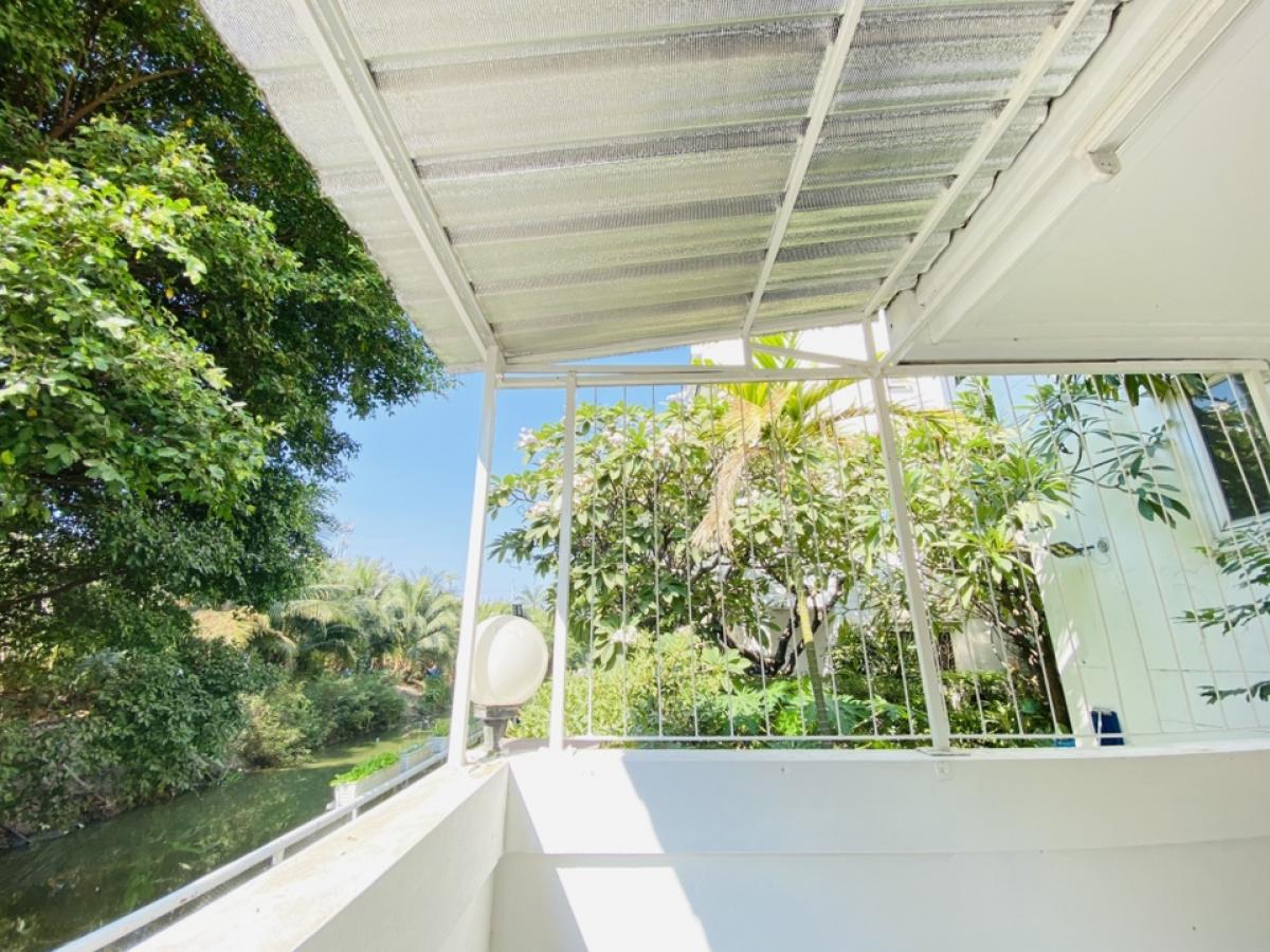 ขายคอนโดสมุทรปราการ สำโรง : คาสิต้าส์ คอนโด Casitas Condo ชั้น 1 | ขนาด 116 ตร.ม. | 2 ห้องนอน 2 ห้องน้ำ | พื้นที่กว้างขวาง โปร่ง โล่ง สบาย เหมือนอยู่บ้านเดี่ยว