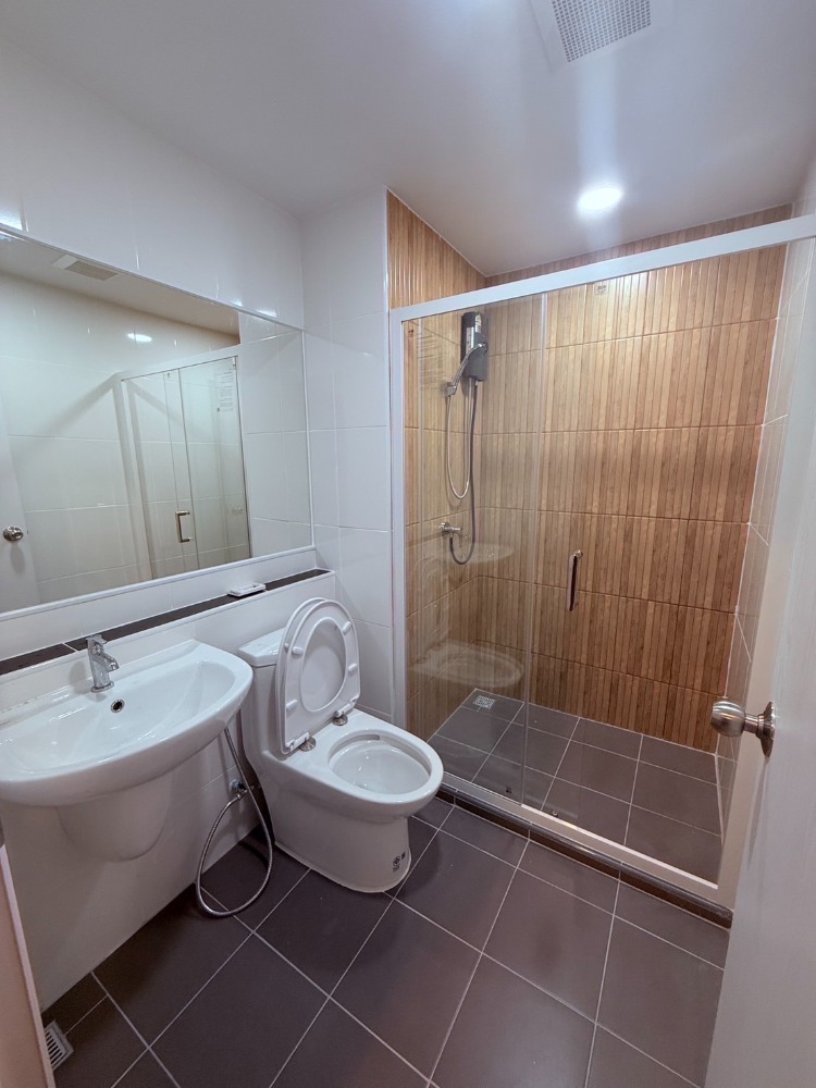 For RentCondoOnnut, Udomsuk : Rent Hi Rise Sukhumvit 101, new condo, red label