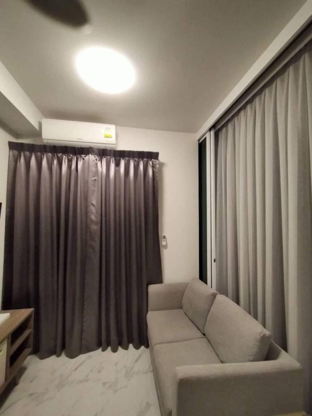 For RentCondoRatchadapisek, Huaikwang, Suttisan : 🌻𝐅𝐨𝐫 𝐑𝐞𝐧𝐭🌻 𝐂𝐡𝐚𝐩𝐭𝐞𝐫𝐎𝐧𝐞 𝐂𝐡𝐚𝐩𝐭𝐞𝐫𝐎𝐧𝐞 🏠 🏠 🏠 G18 🔥 Tile flooring Corner room 🟥🟩🟧🟨🟪🟥🟩🟧🟨🟥🟩🟨🟨🟪❤️❤️ There are 7-11 in the building. Very comfortable. 泰国房地产 转卖/出租/买房这 套公寓位于市中心， 🌻 🌻 🌼🌸🌺🌻🌼🌸🌺🌻🌼🌸🌺🟥🟪🟨 13,000.- / 1 year 🟦🟧🟪🟨🟩🟦 30 SQ.𝗺 🟥🟨🟩🟪🟥🟧 1