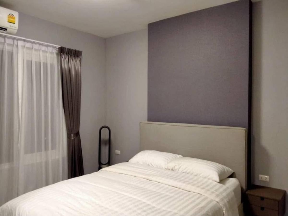 For RentCondoRatchadapisek, Huaikwang, Suttisan : 🌻𝐅𝐨𝐫 𝐑𝐞𝐧𝐭🌻 𝐂𝐡𝐚𝐩𝐭𝐞𝐫𝐎𝐧𝐞 𝐂𝐡𝐚𝐩𝐭𝐞𝐫𝐎𝐧𝐞 🏠 🏠 🏠 G18 🔥 Tile flooring Corner room 🟥🟩🟧🟨🟪🟥🟩🟧🟨🟥🟩🟨🟨🟪❤️❤️ There are 7-11 in the building. Very comfortable. 泰国房地产 转卖/出租/买房这 套公寓位于市中心， 🌻 🌻 🌼🌸🌺🌻🌼🌸🌺🌻🌼🌸🌺🟥🟪🟨 13,000.- / 1 year 🟦🟧🟪🟨🟩🟦 30 SQ.𝗺 🟥🟨🟩🟪🟥🟧 1