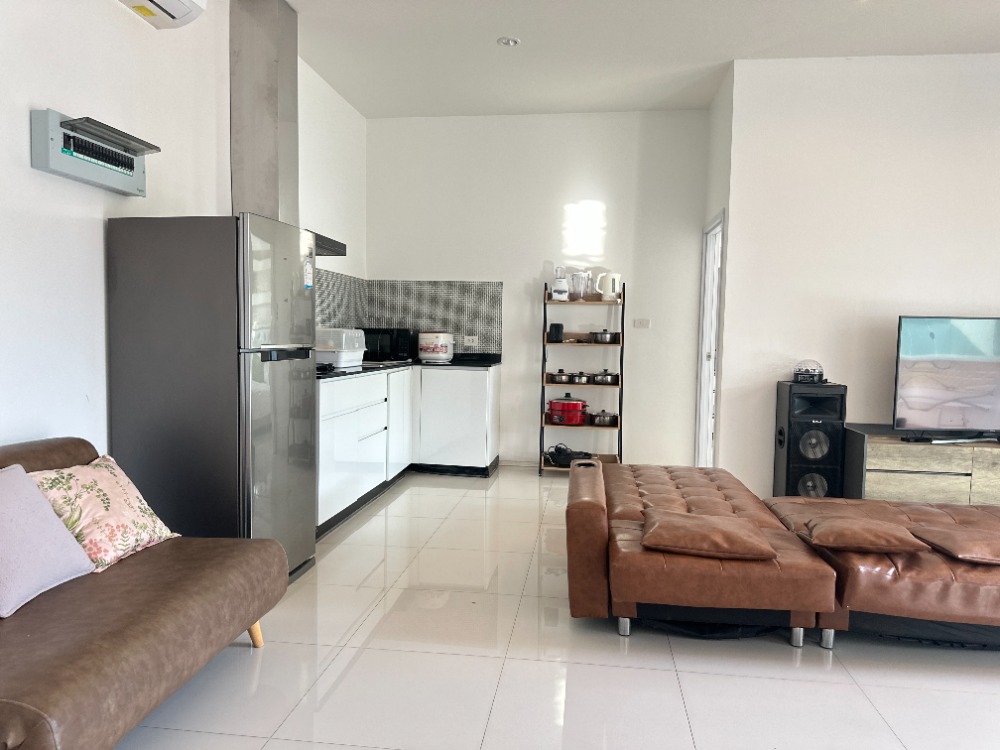 ขายบ้านหัวหิน ประจวบคีรีขันธ์ : 🏡.💦 พูลวิลล่า Le Leaf Hua Hin Pool Villa 💰 ซื้อลงทุนเพื่อปล่อยเช่ารายวัน/รายเดือน หรือจะซื้อไว้ พักอาศัยเอง ก็ คุ้มค่าสุดๆ! 🌿✨  📍 รีสอร์ทพูลวิลล่าสไตล์ Eco Modern Villas บรรยากาศเงียบสงบ ใกล้ชิดธรรมชาติ