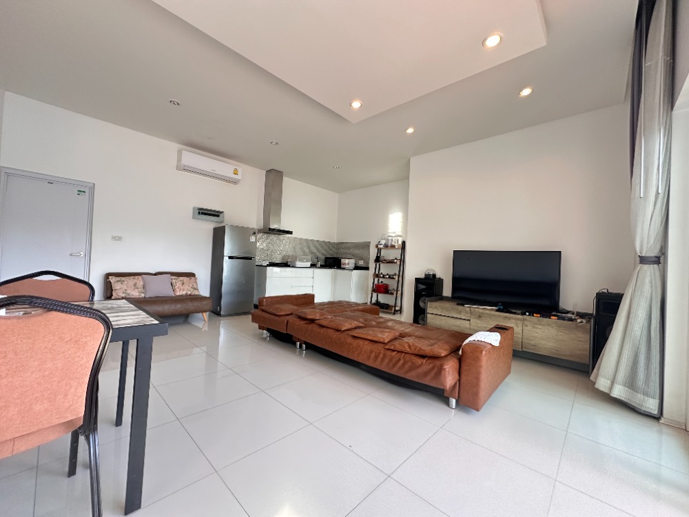 ขายบ้านหัวหิน ประจวบคีรีขันธ์ : 🏡.💦 พูลวิลล่า Le Leaf Hua Hin Pool Villa 💰 ซื้อลงทุนเพื่อปล่อยเช่ารายวัน/รายเดือน หรือจะซื้อไว้ พักอาศัยเอง ก็ คุ้มค่าสุดๆ! 🌿✨  📍 รีสอร์ทพูลวิลล่าสไตล์ Eco Modern Villas บรรยากาศเงียบสงบ ใกล้ชิดธรรมชาติ