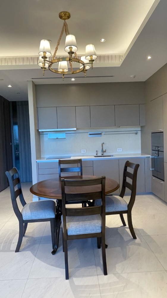 For RentCondoWitthayu, Chidlom, Langsuan, Ploenchit : Rent 2 bedrooms, 2 bathrooms, Sinthorn Ton Sinthorn Tonson, rent 140,000 baht