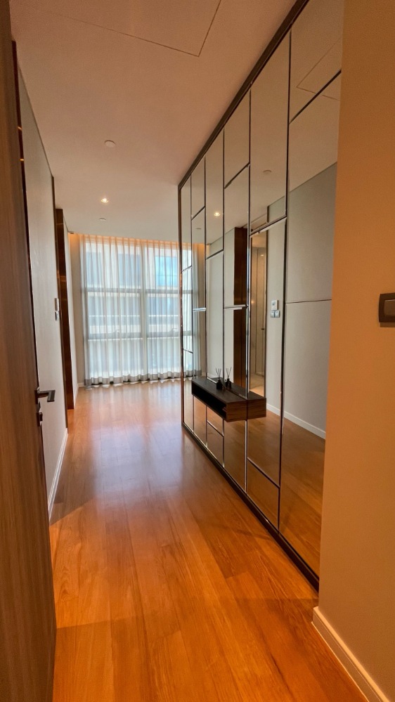 For RentCondoWitthayu, Chidlom, Langsuan, Ploenchit : Rent 2 bedrooms, 2 bathrooms, Sinthorn Ton Sinthorn Tonson, rent 140,000 baht