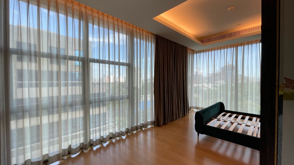 For RentCondoWitthayu, Chidlom, Langsuan, Ploenchit : Rent 2 bedrooms, 2 bathrooms, Sinthorn Ton Sinthorn Tonson, rent 140,000 baht