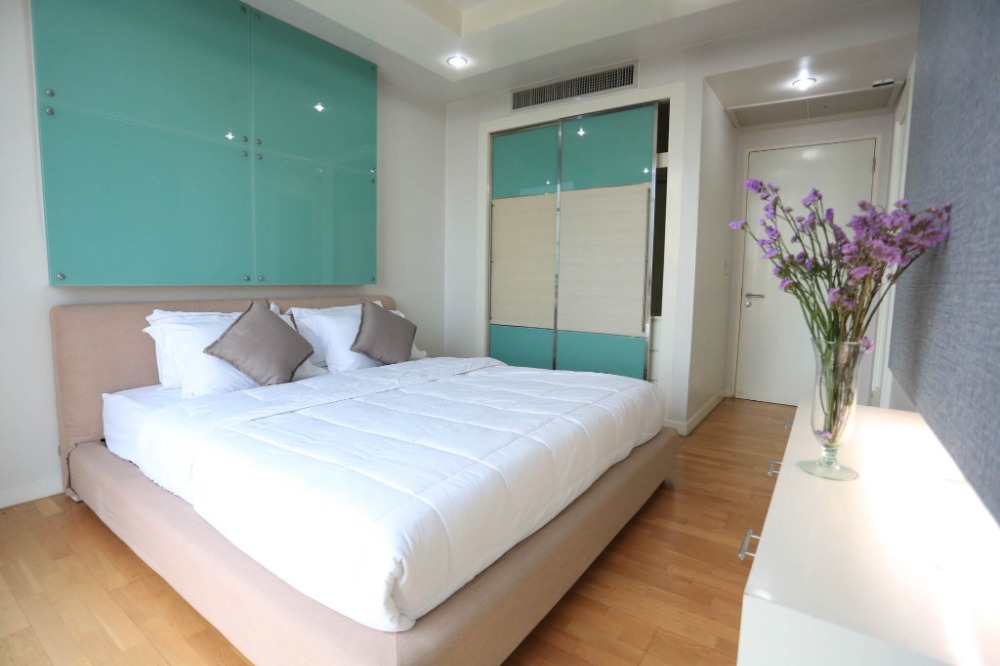 For SaleCondoSathorn, Narathiwat : for Sale condo Urbana Sathorn 1 Bed fully furnished (S15-22114)