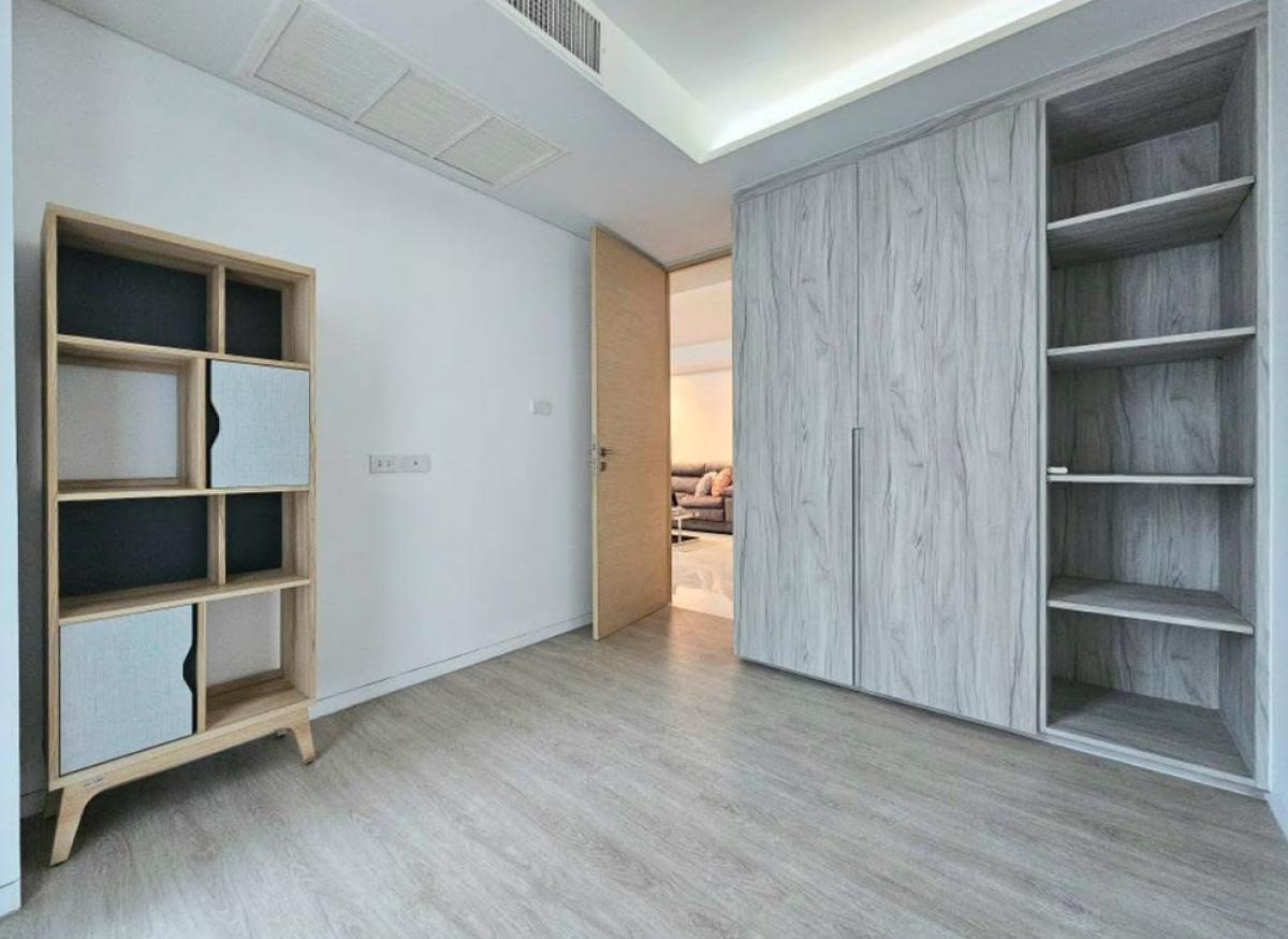 For SaleCondoSukhumvit, Asoke, Thonglor : SIAMESE 39 Condo Sell 72 SQ.M 2 BED 2 Bath, only 8.7 MB !! Contact 086-795-9997